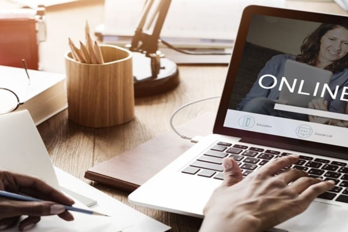 Master English Step by Step: Basic Online Courses to Boost Your Skills